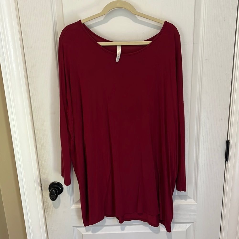 E. C. Maroon red oversized tunic style top